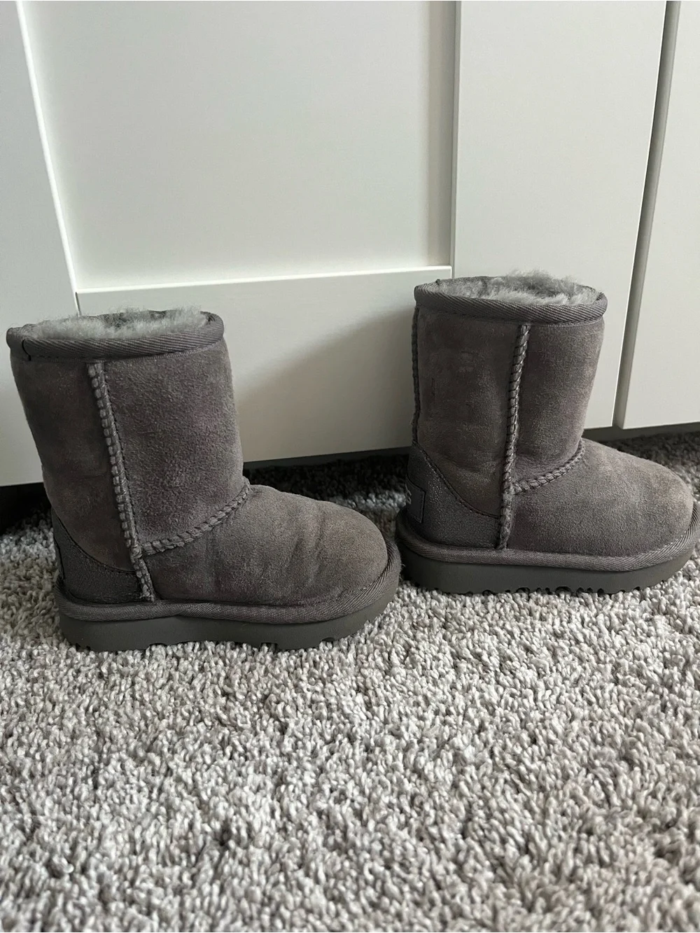 UGG Kids Gray Suede Shearling-Lined Boots